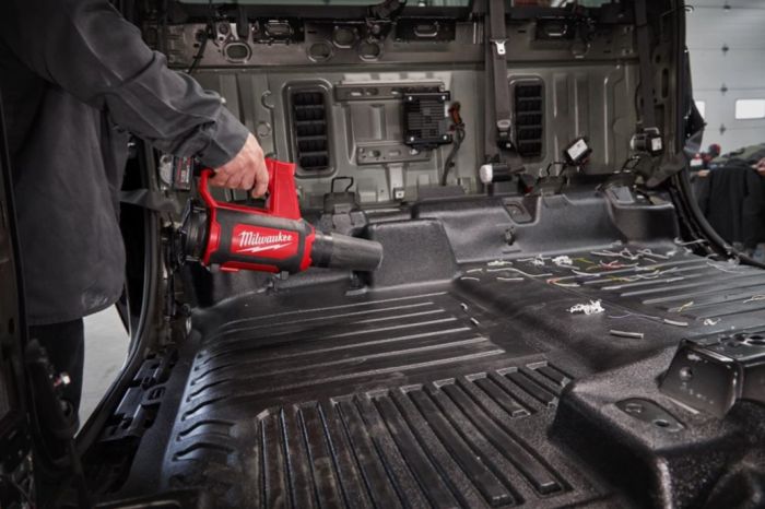 Воздуходувка аккумуляторная бесщёточная MILWAUKEE M12 BBL-0 (каркас)