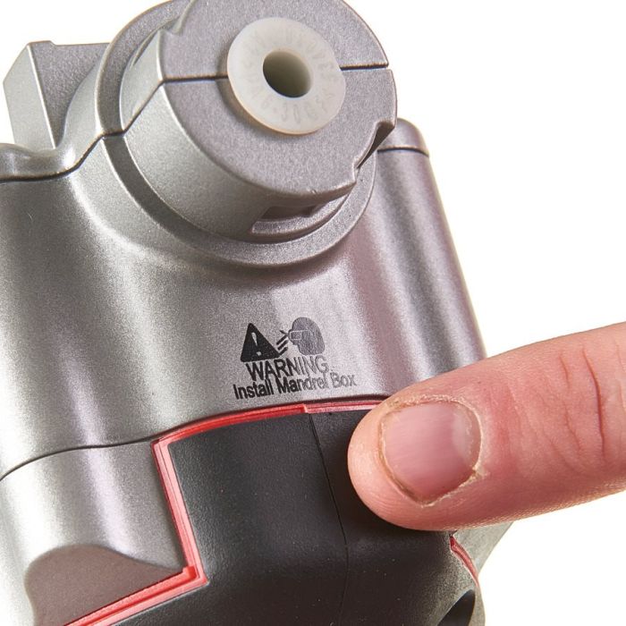 Заклепочник аккумуляторный MILWAUKEE M12 BPRT-201X Ø закл. 2,4-4,8мм (ЗУ+1акХ2ач+HDкейс)