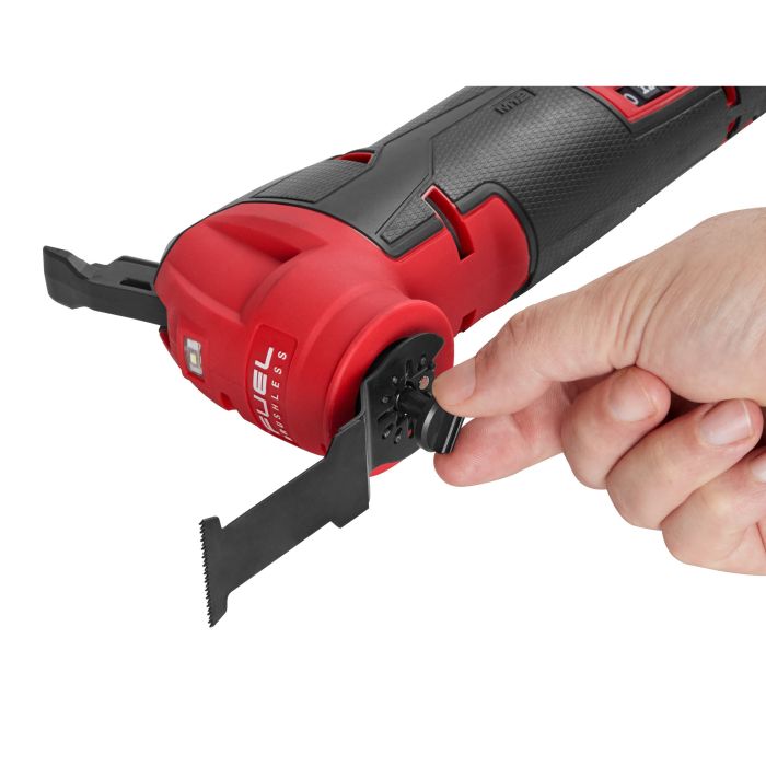 Инструмент многофункциональный аккумуляторный бесщёточный MILWAUKEE M12 FMT-0 (каркас)