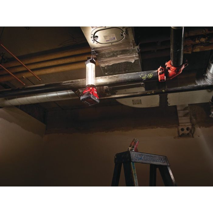 Фонарь светодиодный аккумуляторный MILWAUKEE M12 LL-0 (каркас)
