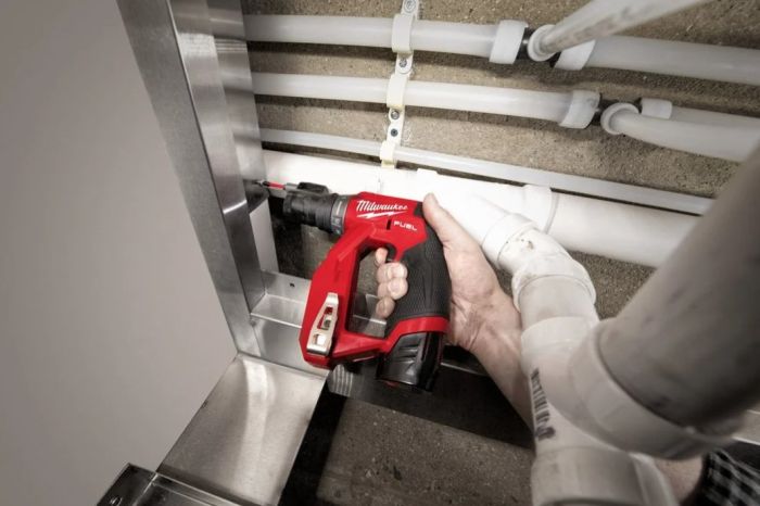 Дрель-шуруповерт аккумуляторный бесщеточная MILWAUKEE M12 FDDXKIT-0X, 34Нм (каркас+4 насадки)