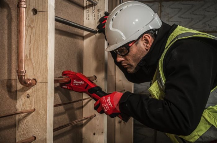 Труборез аккумуляторный по нержавеющей стали MILWAUKEE M12 PCSS-0 (каркас)