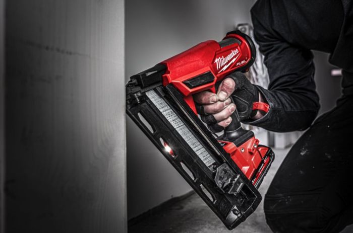 Пистолет гвоздезабивной аккумуляторный бесщёточный MILWAUKEE M18 FN16GA-0X (32-64мм)(каркас, HDкейс)