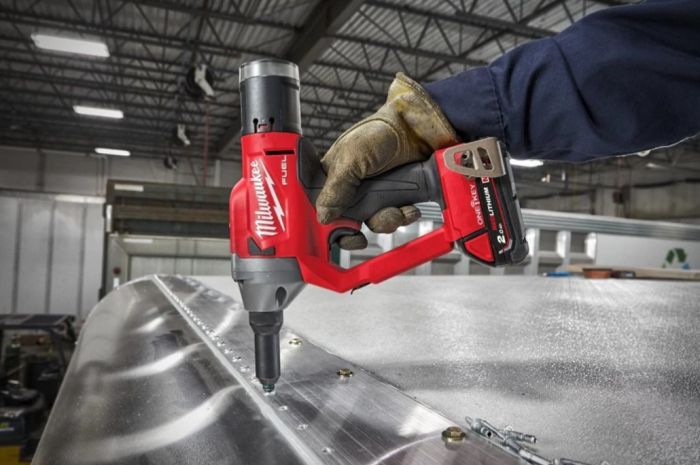 Заклепочник акумуляторний бесщеточный MILWAUKEE M18 ONEFPRT-0X (Ø4,8-7,0мм)(каркас+HDкейс)
