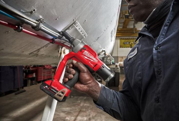 Заклепочник акумуляторний бесщеточный MILWAUKEE M18 ONEFPRT-0X (Ø4,8-7,0мм)(каркас+HDкейс)
