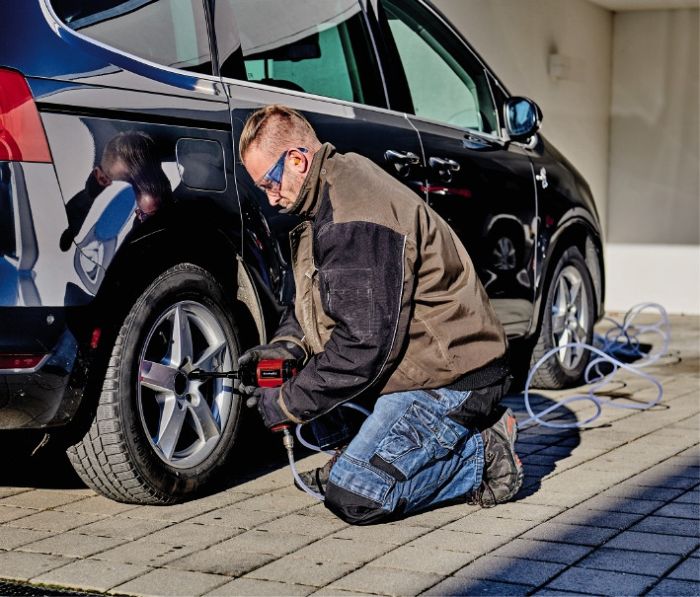 Гайковерт пневматичний  6,3 бар, 610 Нм, 142 л/хв, М14, 10 головок, подовжувач Einhell TC-PW 610 (4138960)