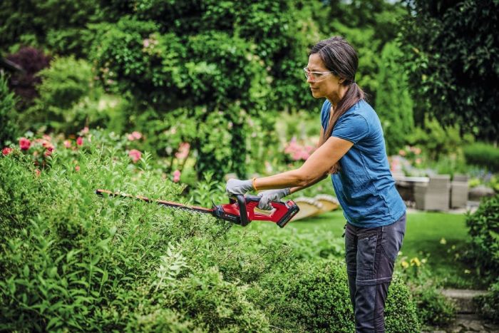 Кущоріз акумуляторний Einhell GE-CH 18/40 Li, 18В, PXC,  X-Change (без акум.), 18В, лезо 475 мм, довжина різу 400 мм