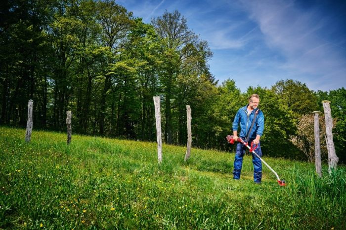 Тример акумуляторний Einhell GP-CT 36/35 Li BL - Solo (3411330)  X-Change (без акум.), 36В, безщітковий двигун, 7000 об/хв, ширина різу 35 см, котушка з волосінню (товщ. 2 мм, довжина 8 м), роздільний вал