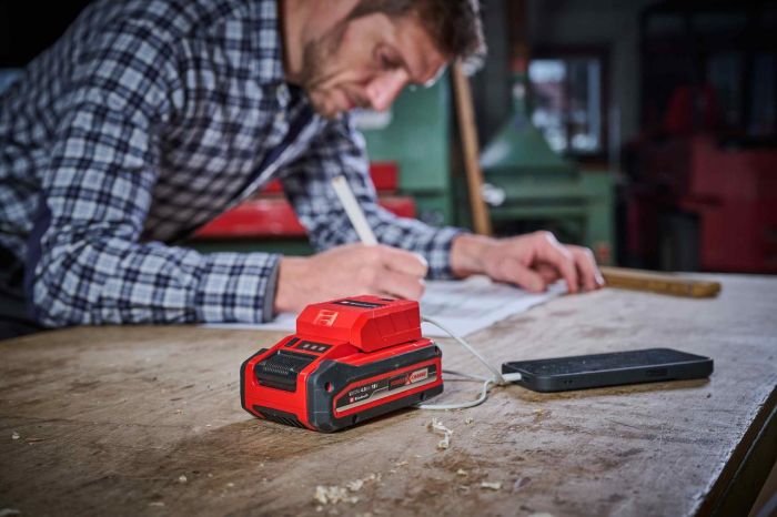 Зарядний  пристрій Type-C,  USB-акумулятора Einhell TC-CP 18 Li USB A/C - Solo (4514148)