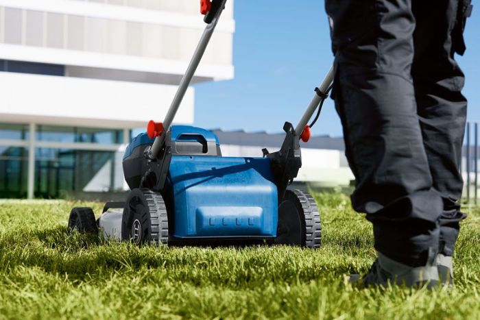Акумуляторна газонокосарка Bosch GRA 18V2-46 (06008C8000)