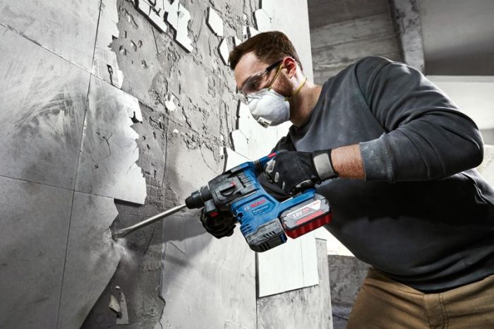 Акумуляторний перфоратор Bosch GBH 185-LI Professional (0611924020)