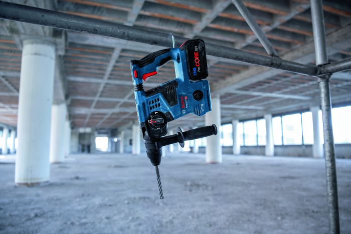 Акумуляторний перфоратор Bosch GBH 18V-28 CF Professional (0611921002)