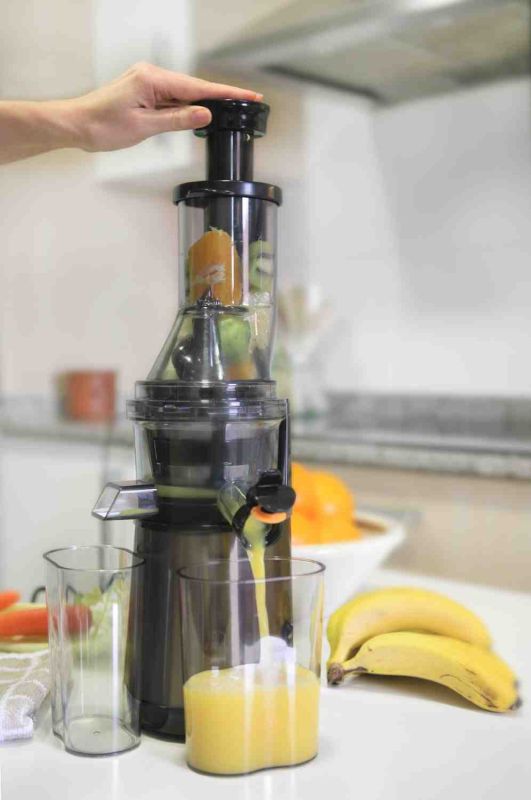 Соковитискач BLACK+DECKER BXJE200E Соковитискач BLACK+DECKER BXJE200E