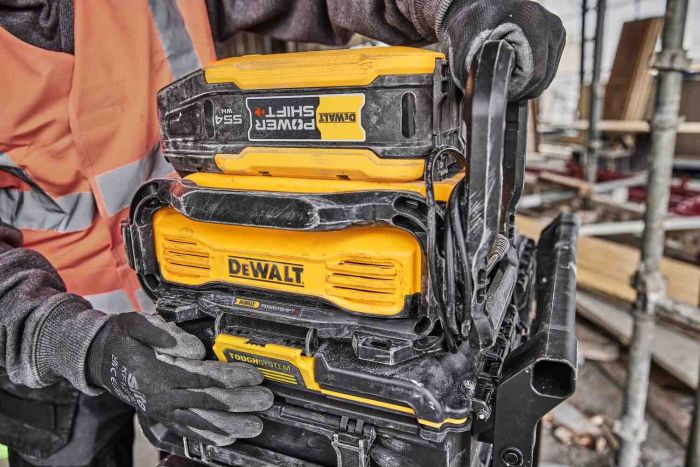 Зарядний пристрій POWERSHIFT DeWALT DCBPSC0550