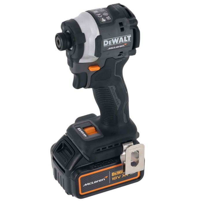 Шурупокрут ударний McLaren F1 TEAM LIMITED EDITION DeWALT DCF85MM2T