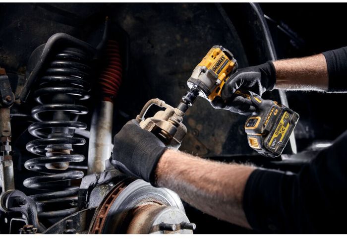 Гайкокрут ударний акумуляторний безщітковий DeWALT DCF921P2G