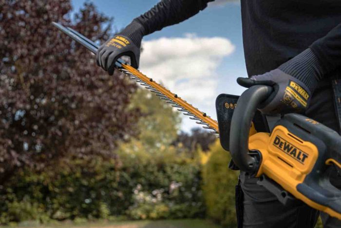 Кущоріз акумуляторний DeWALT DCMHT562P1