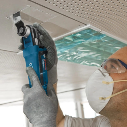 Багатофункціональний інструмент Bosch GOP 30-28 Professional