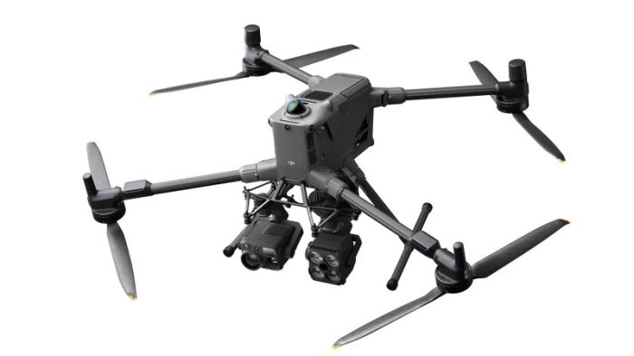Квадрокоптер DJI Matrice 400