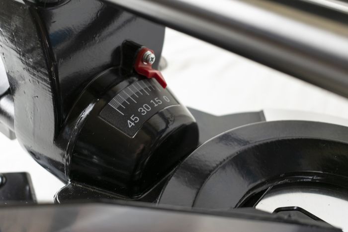 Пила торцювальна KRAISSMANN 2400 GSI 255 (2400 Вт, диск 255 мм, з протяжкою)
