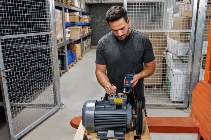 Струмовимірювальні кліщі Bosch GMC 600-15 Professional (0601077600)
