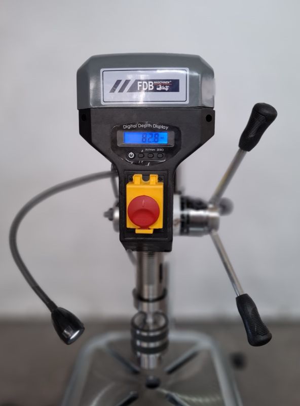 Свердлильний верстат FDB Maschinen Drilling 20 BN