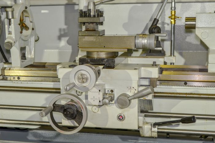 Верстат токарно-гвинторізний FDB Maschinen Turner 360x1000W (2,2 кВт, DPA)