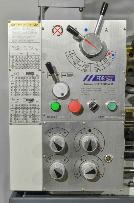 Верстат токарно-гвинторізний FDB Maschinen Turner 360x1000WM (DPA)