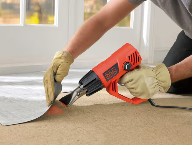 Пістолет гарячого повітря - фен мережевий BLACK+DECKER KX2001