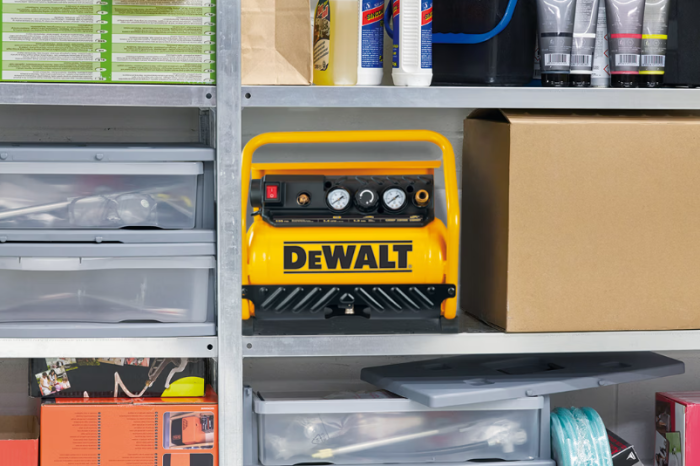 Компресор повітряний безмасляний DeWALT DXCMS15RE